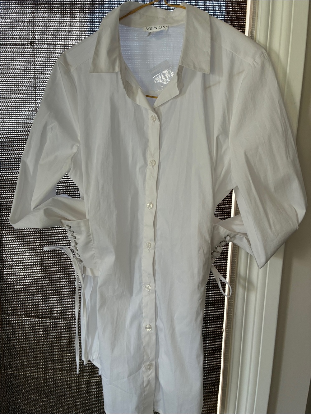 VENUS. Womes top. Corseted side panels